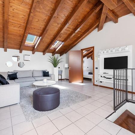 Casacamelia 35, 3 Bdrm With View Lake Como Acquaseria Esterno foto